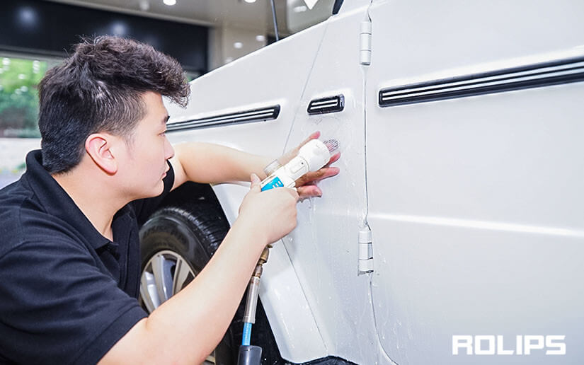 弱水清洗让车衣和漆面粘结性更好