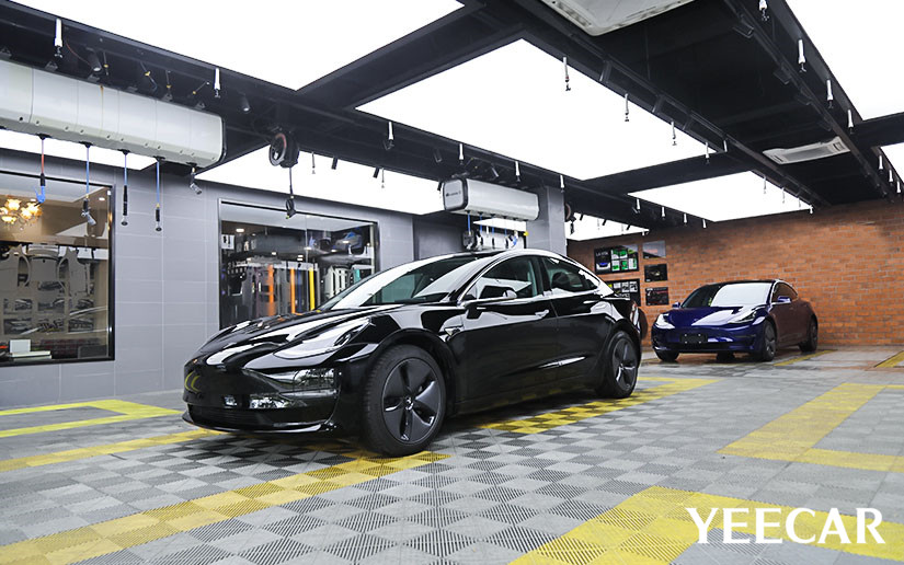 特斯拉侧面效果图