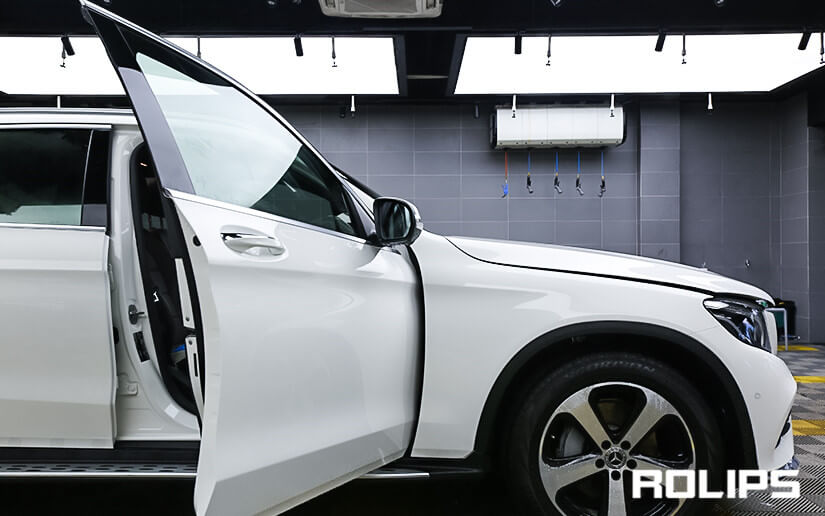 白色奔驰GLC的车漆为什么会发黄？