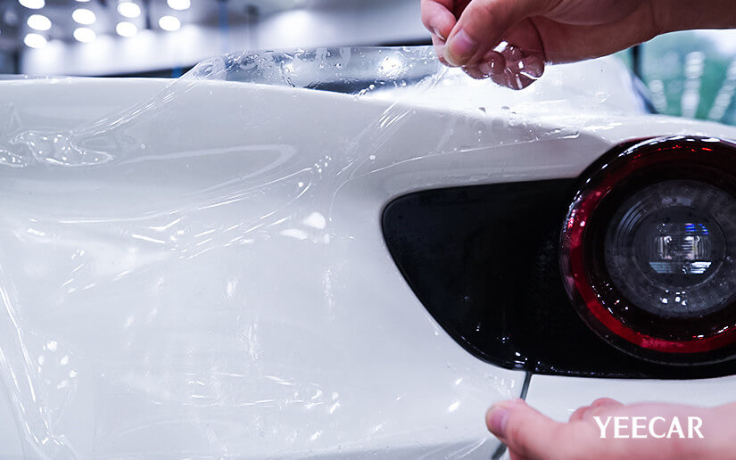 漆面保护膜贴的时候