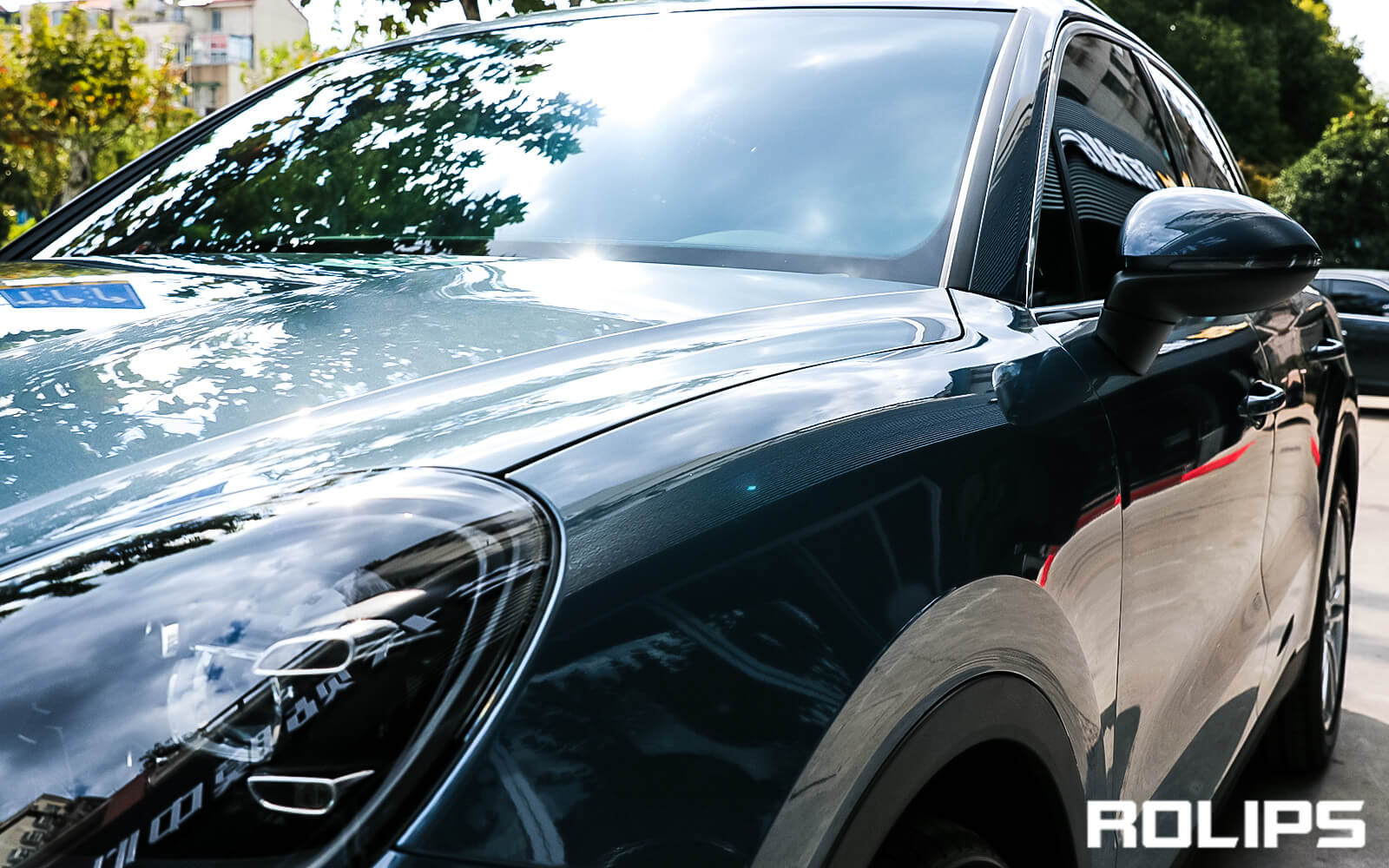 保时捷贴车衣的细节展示图