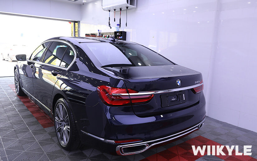 黑色宝马7系施工WIIKYLE隐形车衣效果图