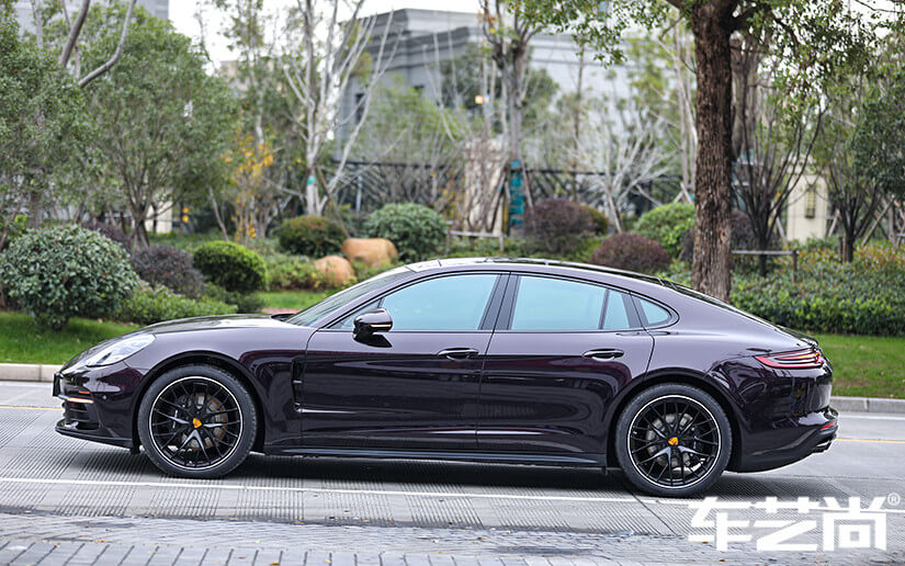 保时捷帕拉梅拉施工威固隐形车衣室外效果展示图（一）