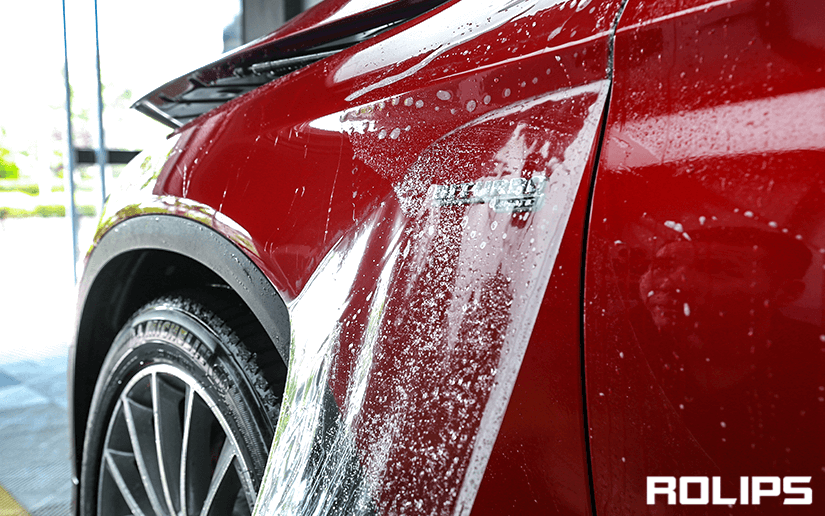 红色的车ROLIPS隐形车衣施工流程是什么