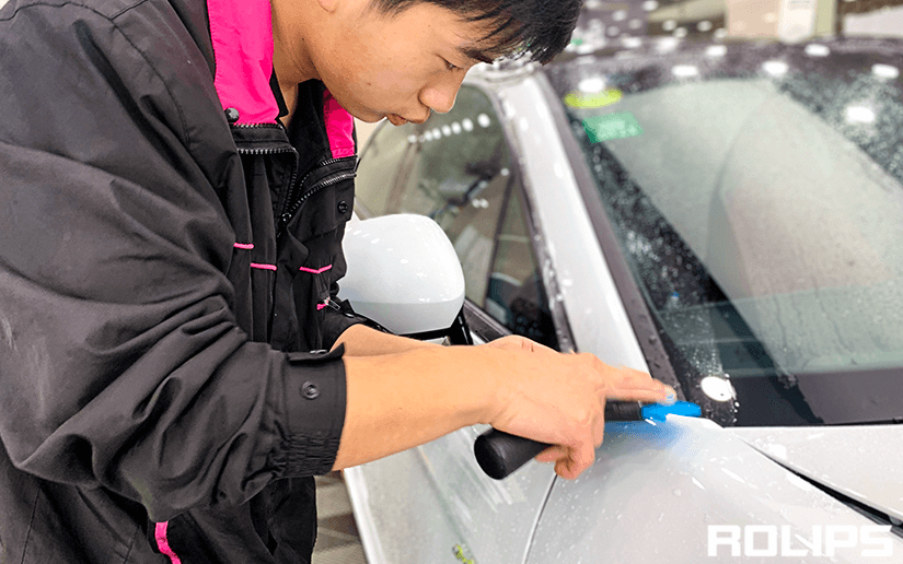 白色车贴ROLIPS隐形车衣抗黄变能力怎么样？（4）