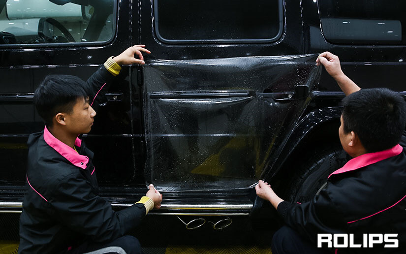 施工过程中的ROLIPS隐形车衣