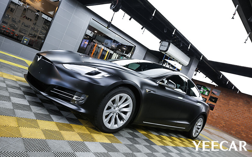 特斯拉贴YEECAR哑光漆面保护膜效果图