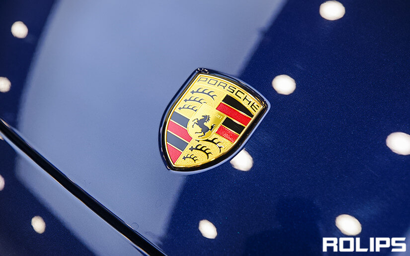 保时捷帕拉梅拉贴ROLIPS车衣的效果图