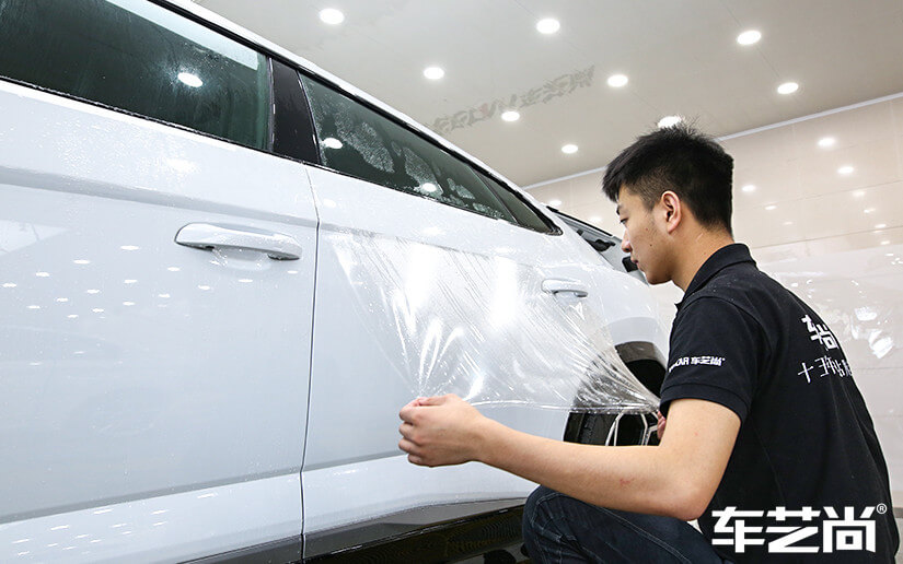 隐形车衣的专业施工环境是什么样子的？