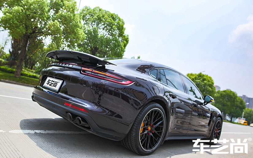 保时捷帕拉梅拉施工威固隐形车衣室外效果展示图（五）
