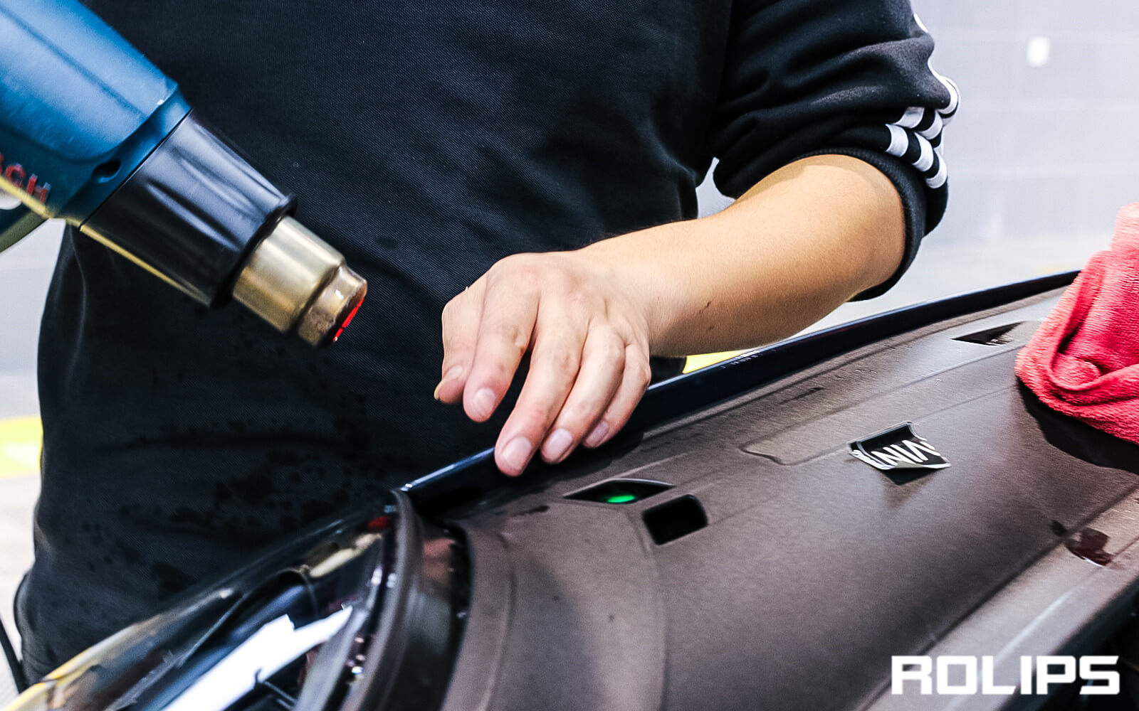 保时捷贴车衣的流程