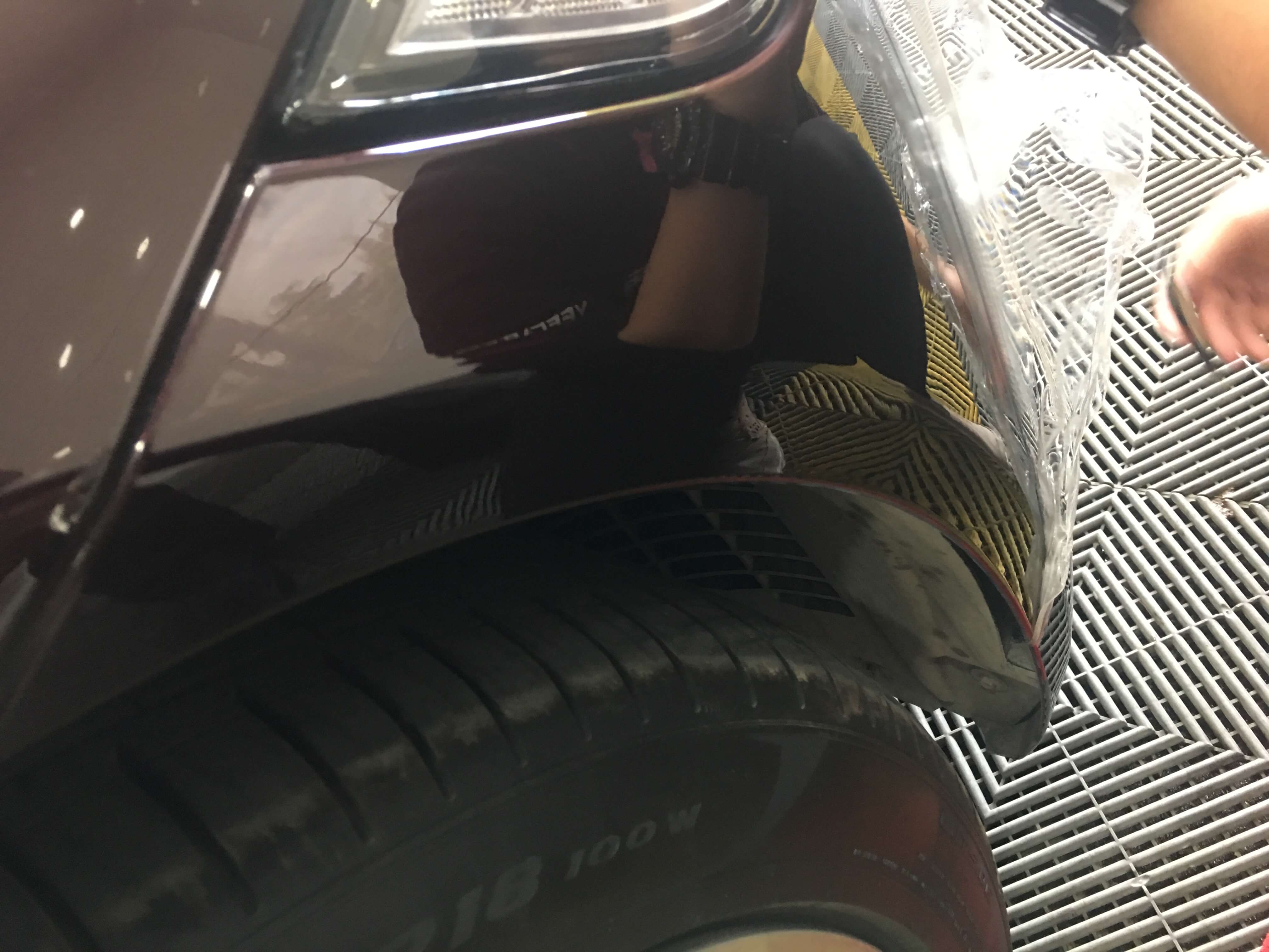 WIIKYLE隐形车衣有超强的耐剐蹭性能