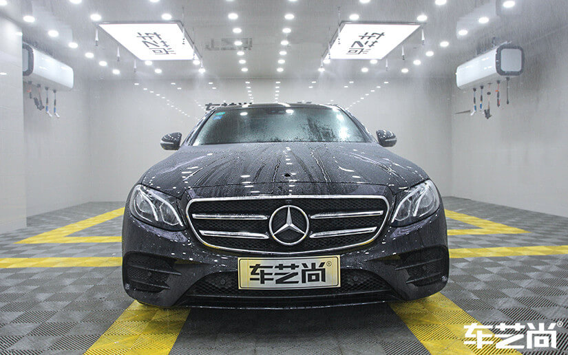 奔驰E300施工威固漆面保护膜案例展示（图二）