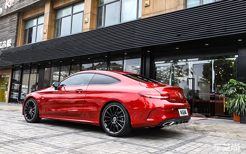 红色车漆贴龙膜隐形车衣好看吗？