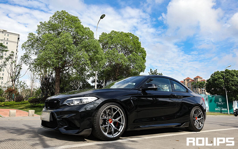 黑色车漆还有贴隐形车衣的必要吗？看看宝马车主怎么说。（1）