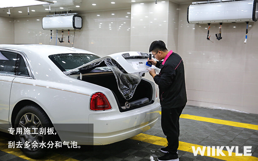 劳斯莱斯古思特在上海汽车贴膜店施工~（图四）