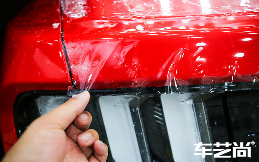 福特野马装贴威固漆面保护膜的施工流程展示（图六）