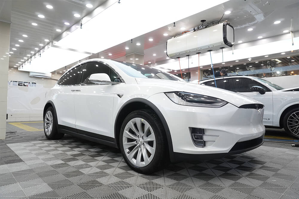 YEECAR隐形车衣贴在白色车上效果怎么样？