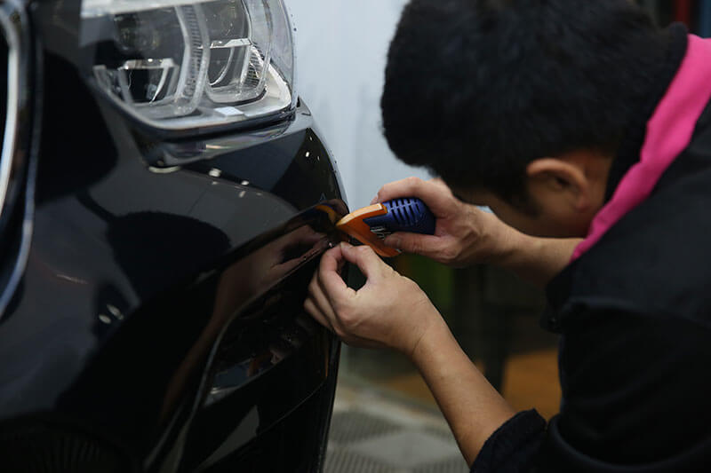 专业的隐形车衣施工是什么样的